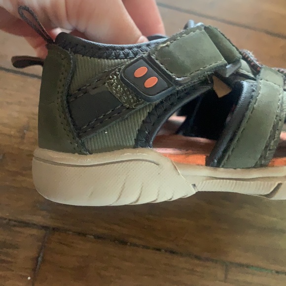Eddie Bauer play/water shoes for baby boy - Picture 7 of 9